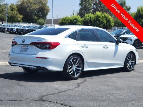 Used 2024 Honda Civic Touring image 4