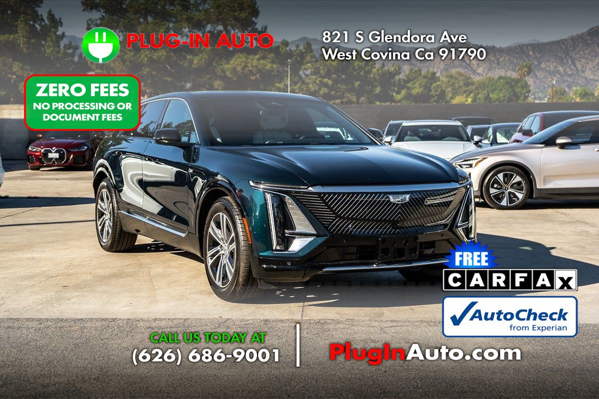 Used 2024 Cadillac Lyriq Luxury w/ LPO, Floor Liner Package RWD image 1