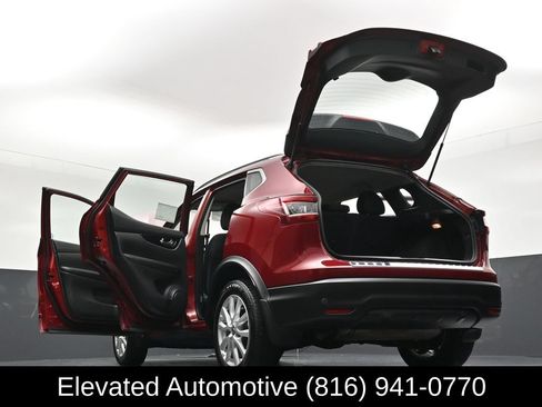 Used 2021 Nissan Rogue Sport SV AWD/4WD image 37