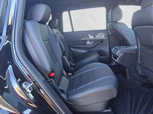 Certified 2025 Mercedes-Benz GLS 450 4MATIC image 19