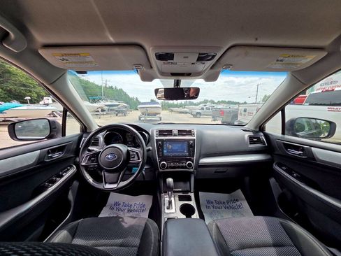 Used 2019 Subaru Outback 2.5i Premium AWD/4WD image 17