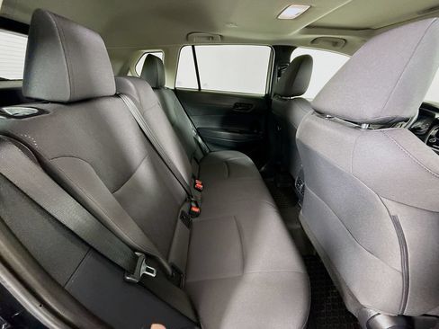 Used 2025 Toyota Corolla Cross LE AWD/4WD image 29