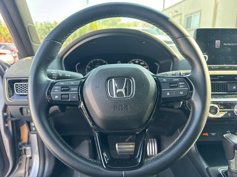 Used 2023 Honda Civic Sport image 18
