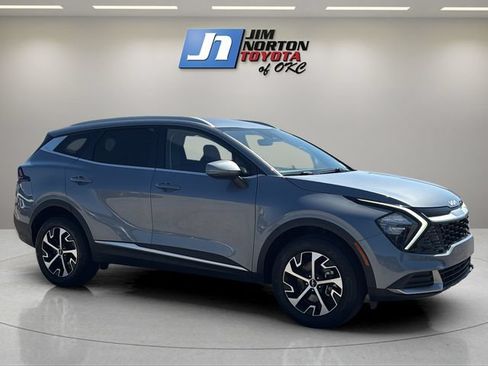 Used 2023 Kia Sportage EX AWD/4WD image 3