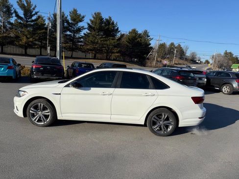 Used 2019 Volkswagen Jetta R-Line image 9