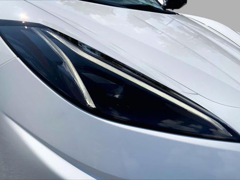 Used 2025 Chevrolet Corvette Stingray Preferred Cpe w/ 2LT RWD image 26