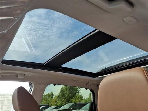 New 2026 Nissan Rogue Platinum image 10