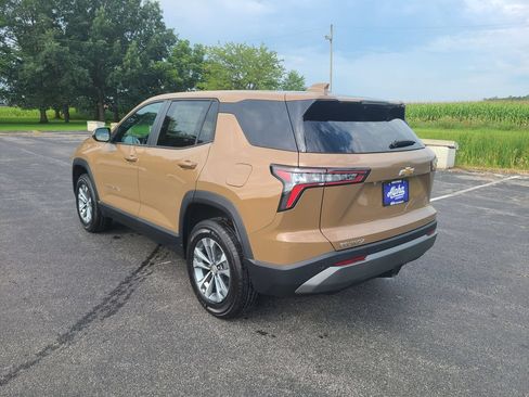New 2027 Chevrolet Equinox LT FWD image 5
