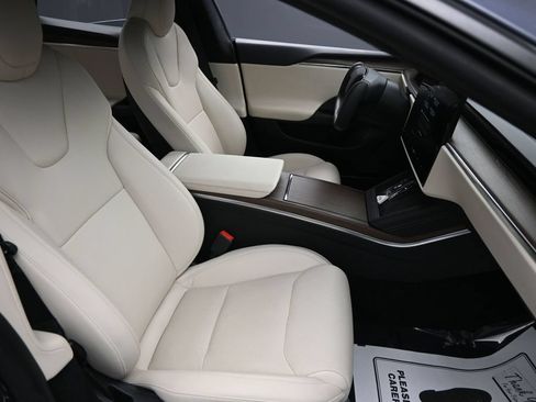 Used 2022 Tesla Model S AWD/4WD image 30