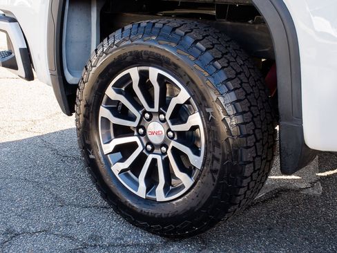 Used 2021 GMC Sierra 1500 AT4 w/ AT4 Premium Package image 7