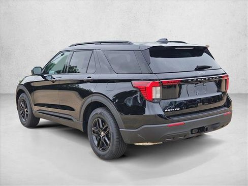New 2026 Ford Explorer Active RWD image 9