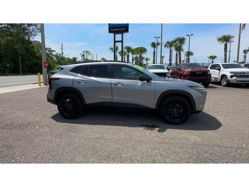 Used 2024 Chevrolet Trax ACTIV FWD image 9