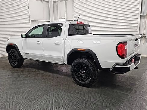 New 2026 GMC Canyon Elevation image 5