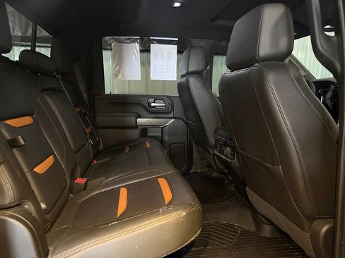 Used 2020 GMC Sierra 2500 AT4 w/ AT4 Premium Package AWD/4WD image 12