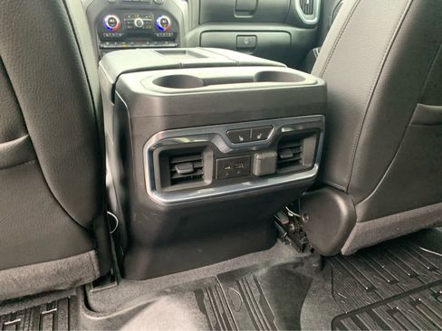 Used 2020 GMC Sierra 3500 Denali w/ Technology Package image 25