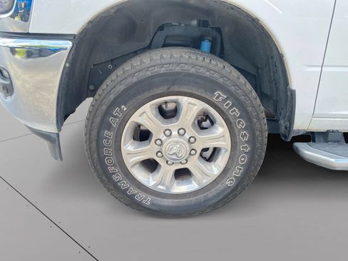 Used 2026 RAM 2500 Big Horn AWD/4WD image 27