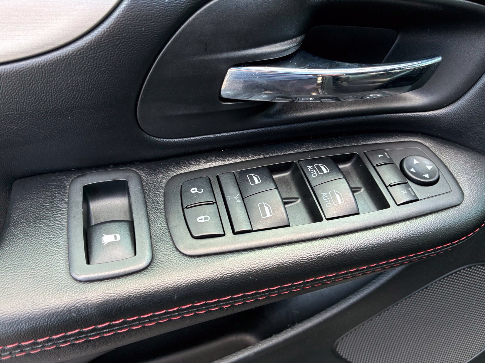 Used 2019 Dodge Grand Caravan GT FWD image 13