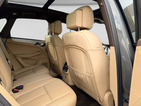 Used 2017 Porsche Macan GTS image 21