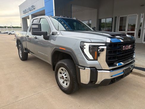 Used 2024 GMC Sierra 2500 Pro w/ 1SA Pro Safety Plus Package AWD/4WD image 10