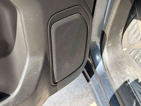 Used 2021 Chevrolet Silverado 1500 LT image 23