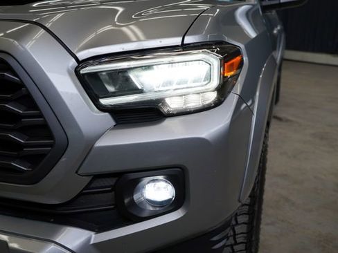 Used 2023 Toyota Tacoma TRD Sport w/ Technology Package AWD/4WD image 56