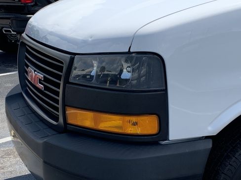 Used 2023 GMC Savana 2500 Extended RWD image 6