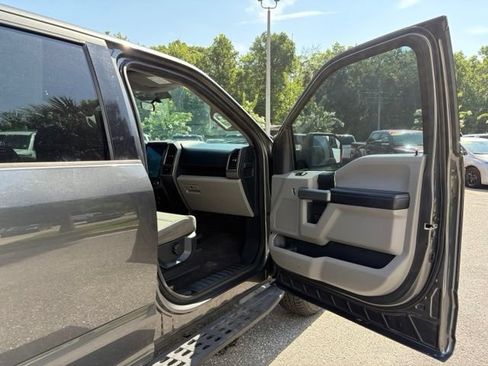 Used 2017 Ford F150 XLT RWD image 31