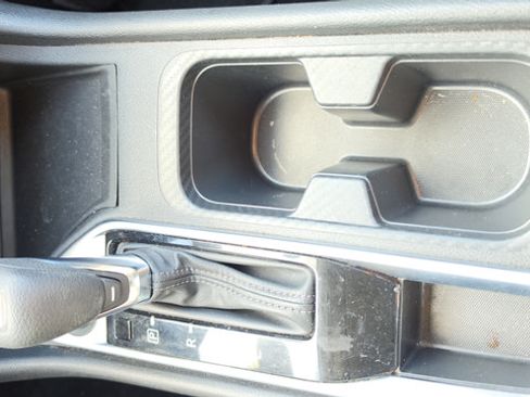 Used 2024 Nissan Sentra SV FWD image 8