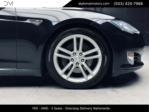 Used 2015 Tesla Model S 70D AWD/4WD image 40