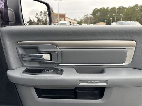 Used 2018 RAM 1500 Big Horn image 22