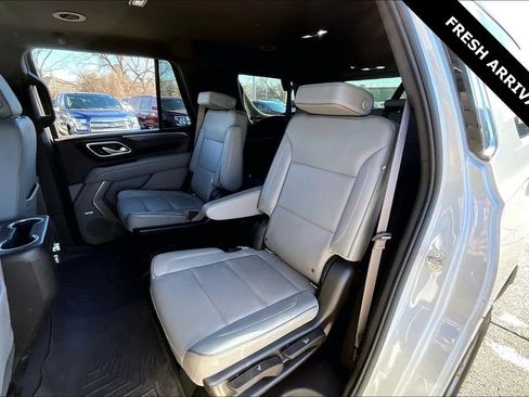 Used 2021 GMC Yukon SLT w/ SLT Luxury Package image 21