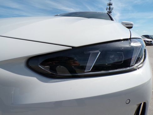 Certified 2025 BMW 430i xDrive Coupe w/ Premium Package image 9