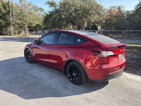 Used 2024 Tesla Model Y Long Range image 6