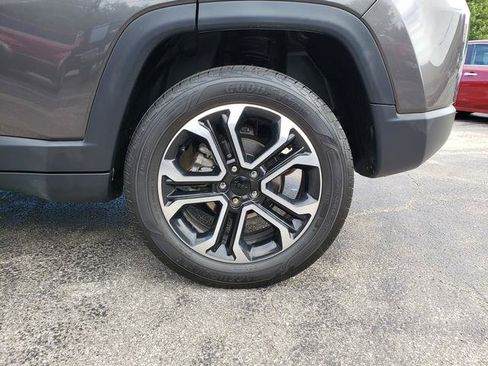 Used 2022 Jeep Compass Limited AWD/4WD image 10