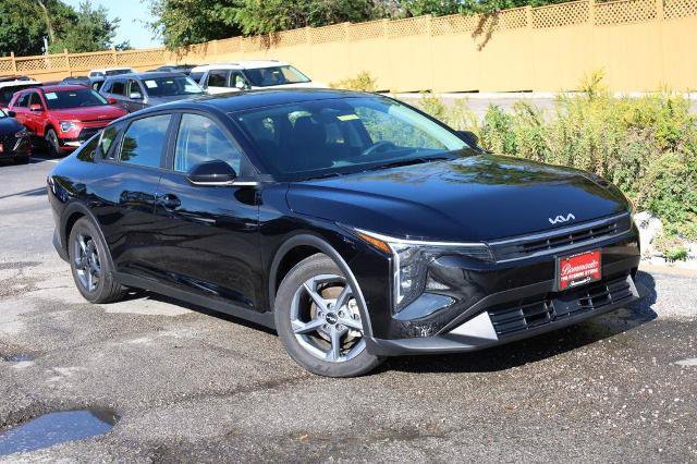 Used 2025 Kia K4 FWD image 2