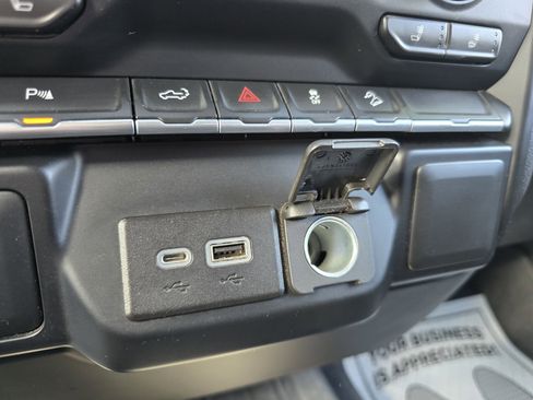 Used 2022 GMC Sierra 1500 Elevation w/ Driver Alert Package I image 32