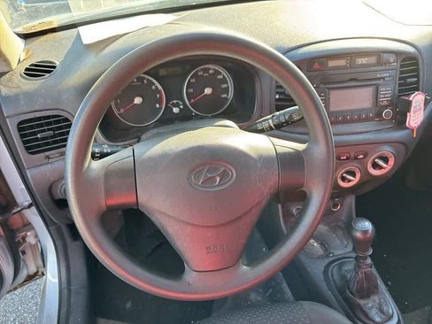 Used 2010 Hyundai Accent GS w/ Premium Pkg 3 image 10