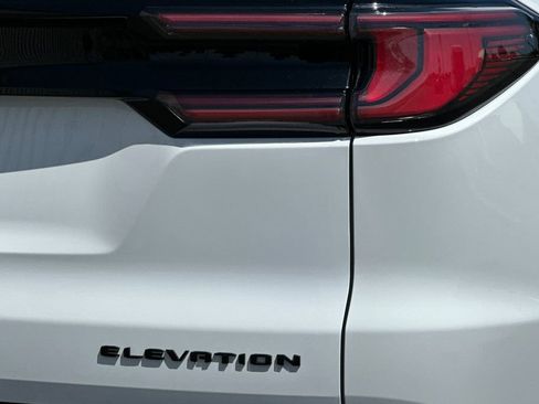 New 2025 GMC Acadia Elevation w/ Black Edition image 7