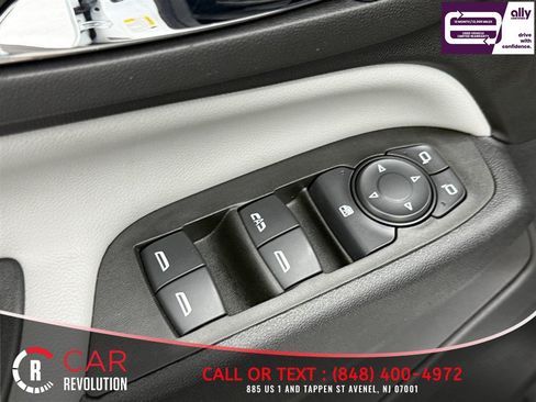 Used 2021 Chevrolet Equinox LS w/ LS Convenience Package FWD image 30