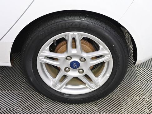 Used 2017 Ford Fiesta SE image 20