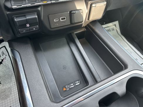 Used 2022 GMC Sierra 1500 Denali w/ Denali Premium Package image 55