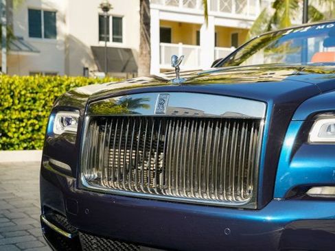 Used 2016 Rolls-Royce Dawn image 41