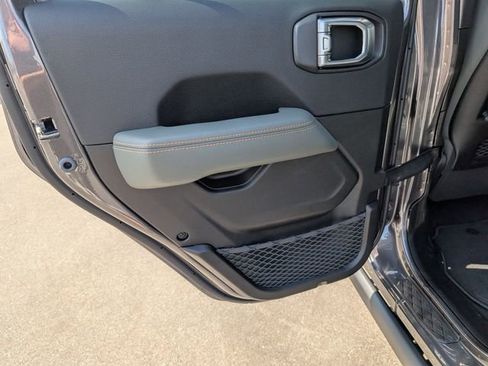 New 2026 Jeep Gladiator Mojave image 26