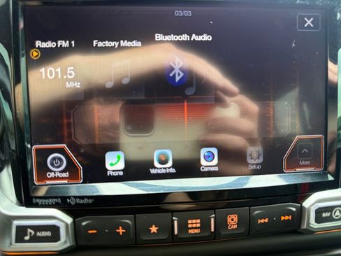 Used 2021 Jeep Gladiator Sport AWD/4WD image 11