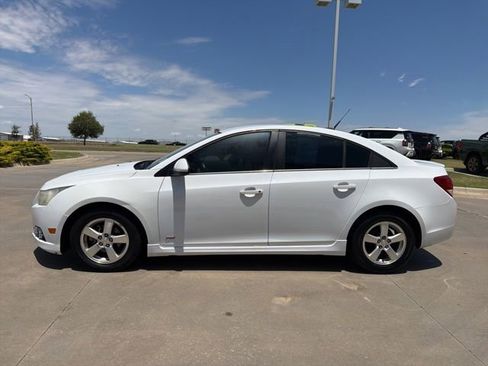 Used 2013 Chevrolet Cruze LT w/ RS Package FWD image 4