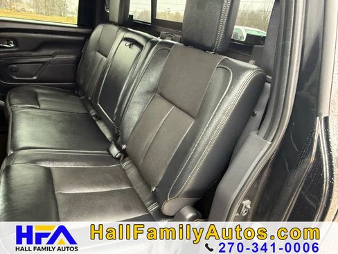 Used 2018 Nissan Titan SL w/ Midnight Edition image 16