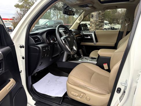 Used 2018 Toyota 4Runner Limited image 9