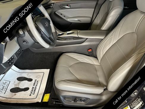 Used 2022 Toyota Avalon Limited w/ Advanced Safety Package FWD image 20