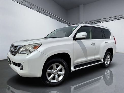 Used 2011 Lexus GX 460 w/ Comfort Plus Pkg AWD/4WD image 10