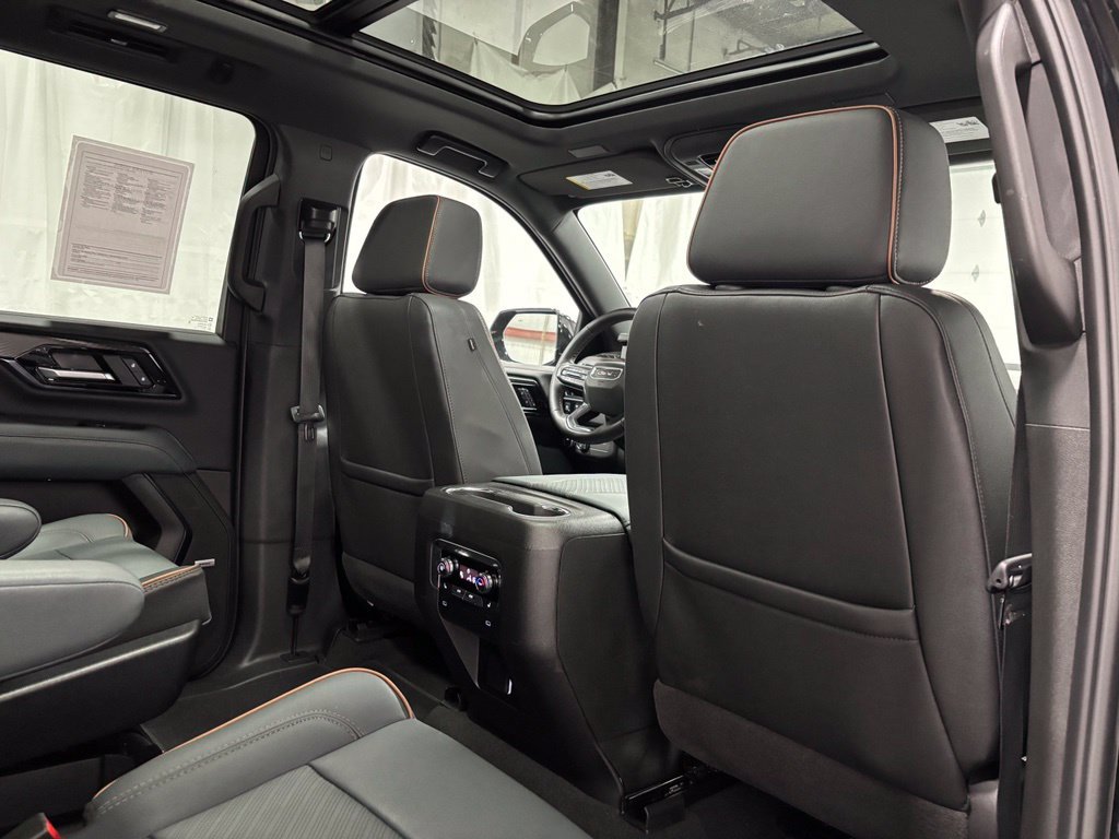 Used 2026 GMC Yukon XL AT4 AWD/4WD image 55